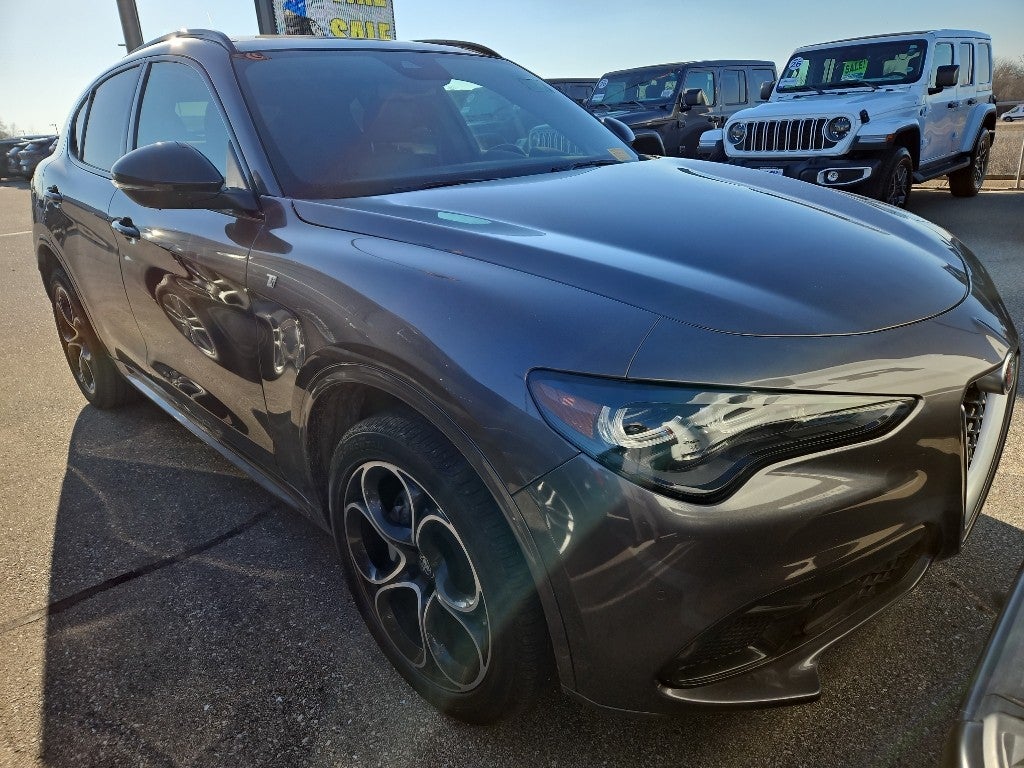 2024 Alfa Romeo Stelvio Ti