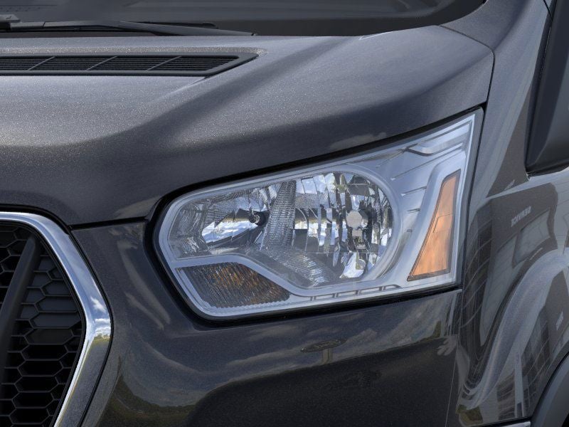 2025 Ford Transit Passenger Wagon XLT