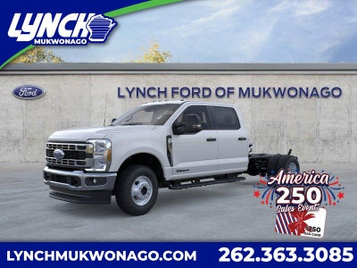 2026 Ford Super Duty F-350 DRW Chassis Cab LARIAT