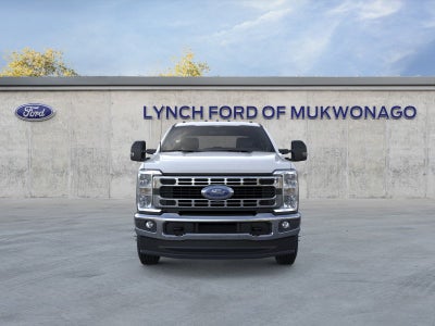 2026 Ford Super Duty F-350 DRW Chassis Cab LARIAT
