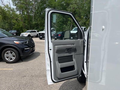 2025 Ford E-Series Cutaway E-350 SRW 138" WB