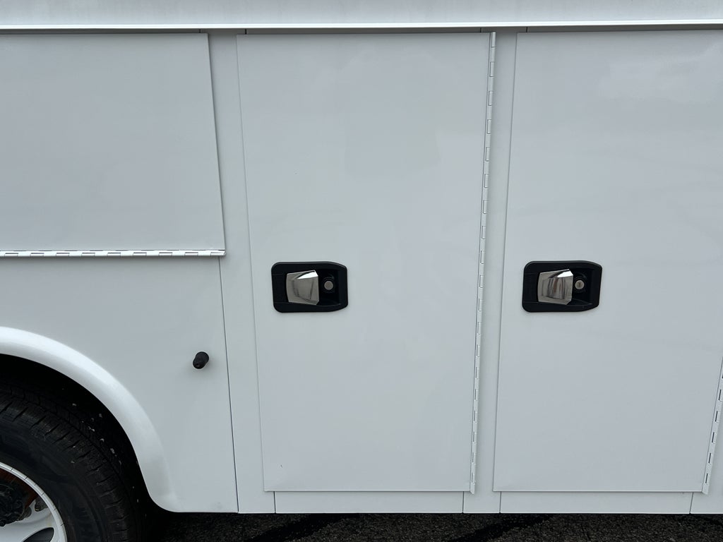 2026 Ford E-Series Cutaway E-350 SRW 138" WB