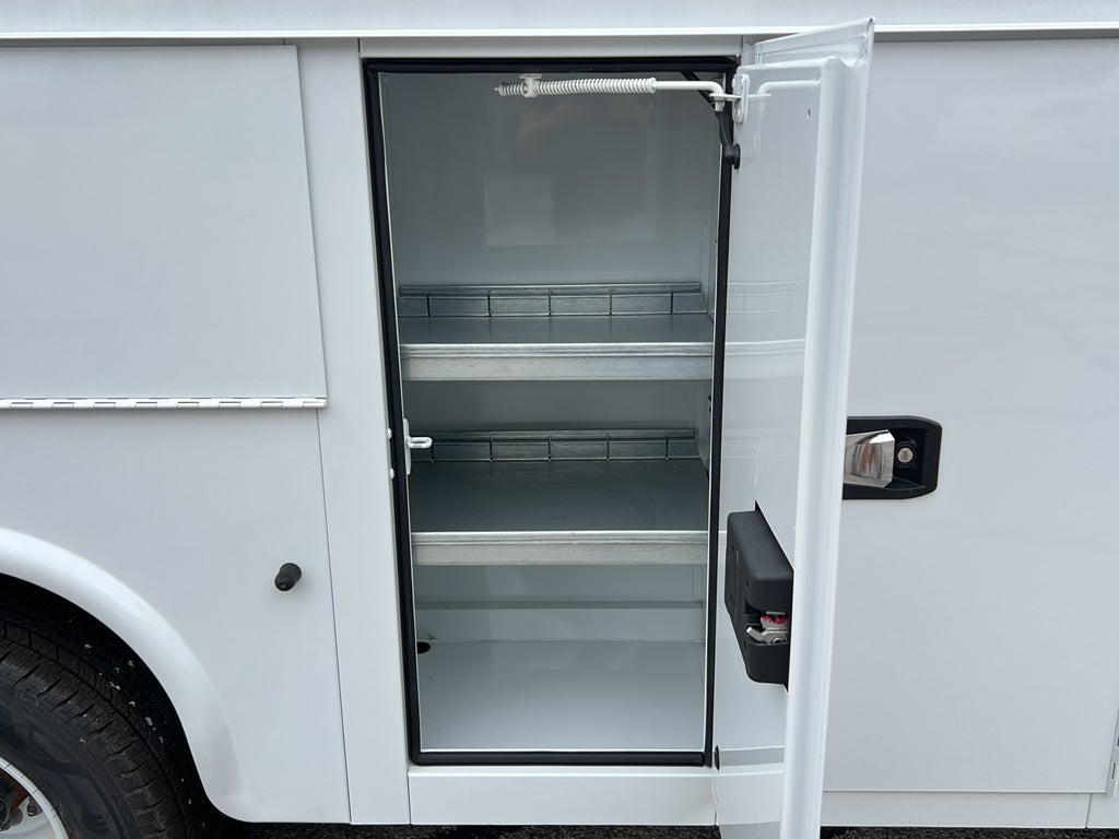 2026 Ford E-Series Cutaway E-350 SRW 138" WB