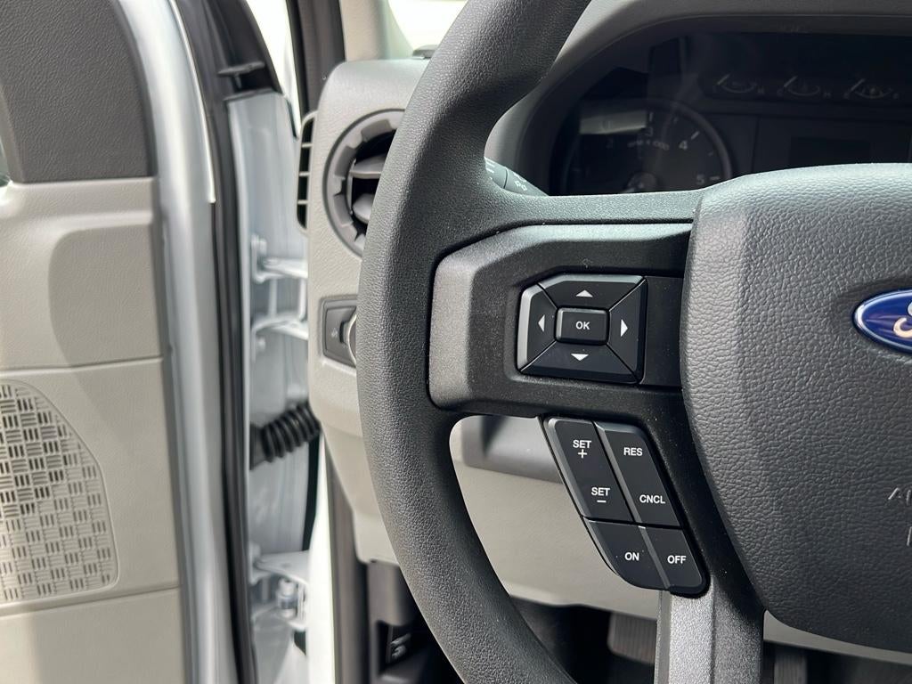 2025 Ford E-Series Cutaway E-350 SRW 138" WB