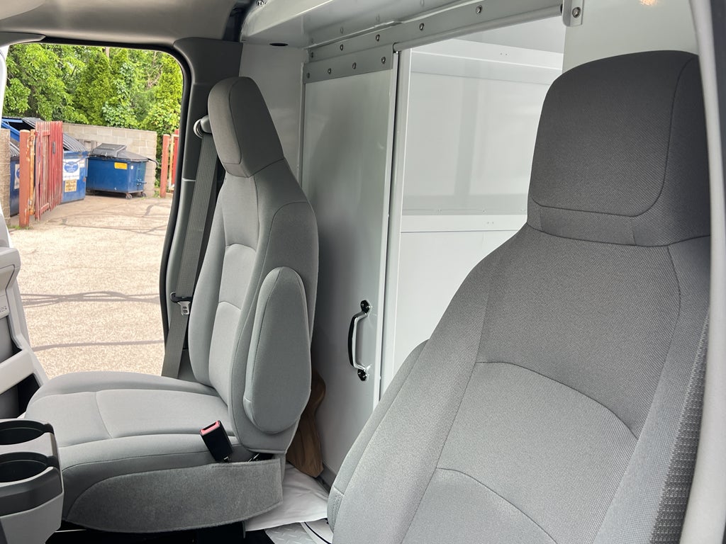 2025 Ford E-Series Cutaway E-350 SRW 138" WB