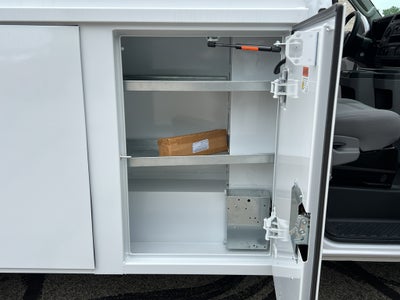 2025 Ford E-Series Cutaway E-350 SRW 138" WB