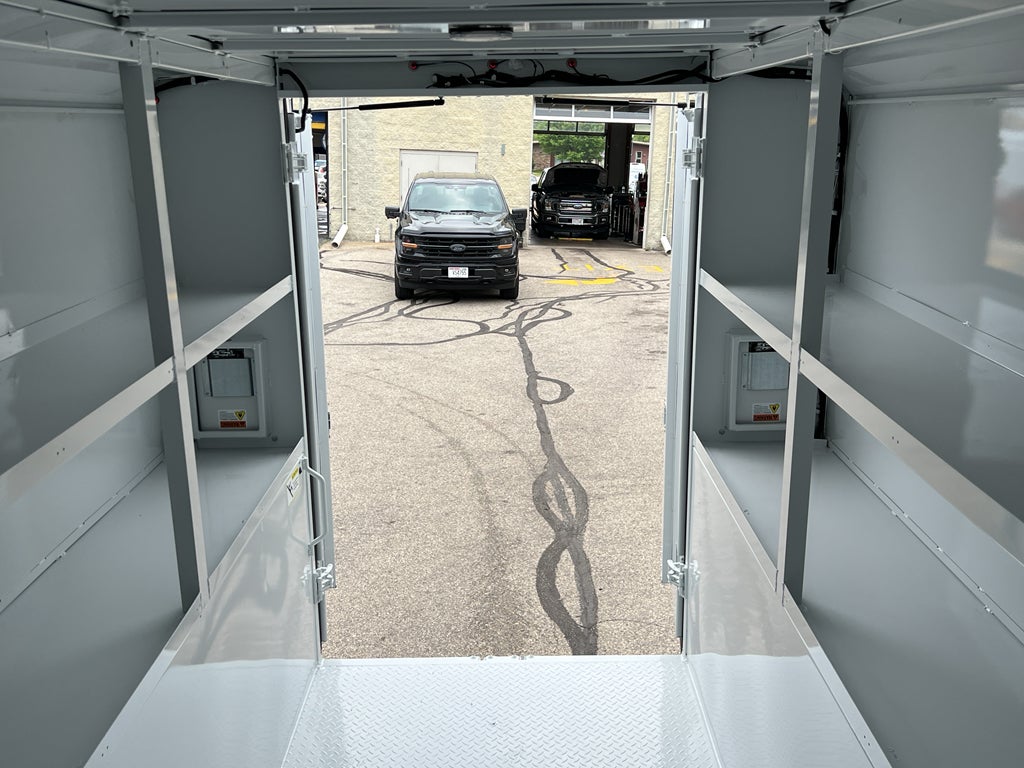 2025 Ford E-Series Cutaway E-350 SRW 138" WB