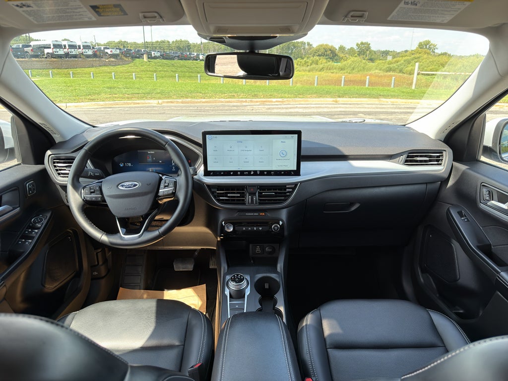 2025 Ford Escape Platinum