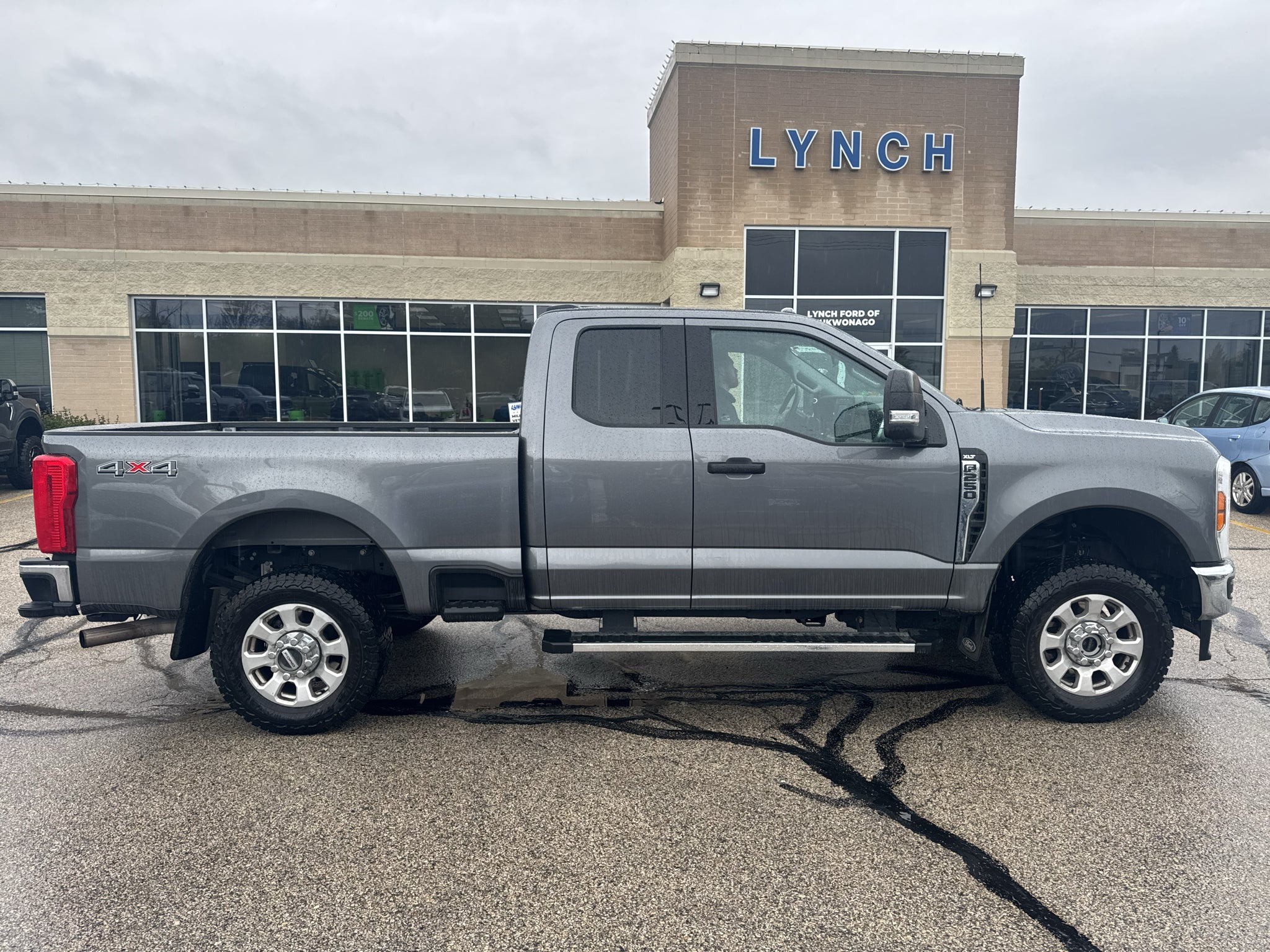 2024 Ford Super Duty F-250 Pickup LARIAT