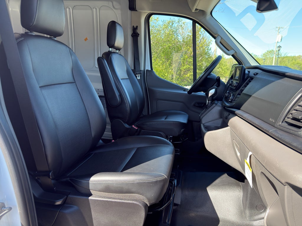 2024 Ford Transit Cargo Van T-250 148" Hi Rf 9070 GVWR RWD
