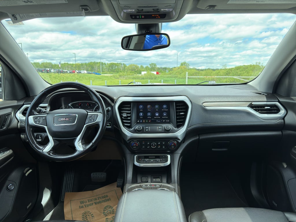 2021 GMC Acadia SLT