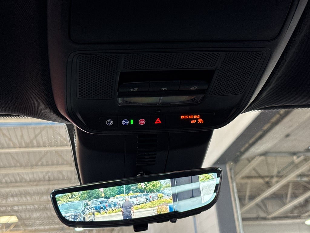 2024 GMC Acadia AT4
