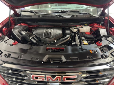 2024 GMC Acadia AT4