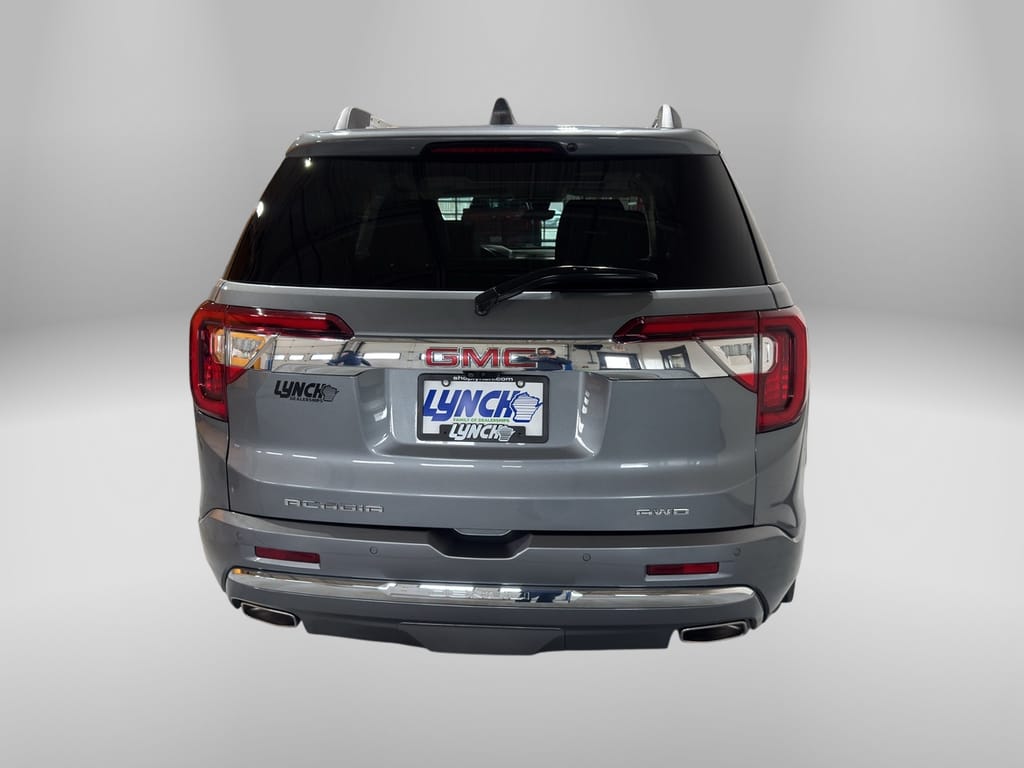 2022 GMC Acadia Denali