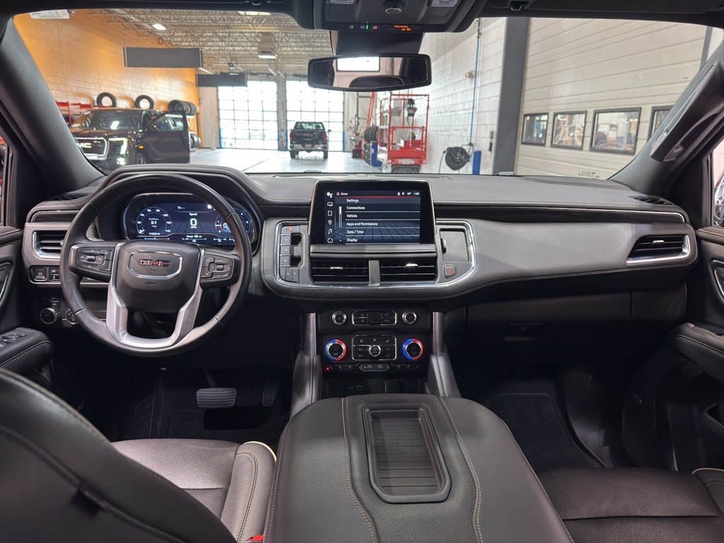 2023 GMC Yukon SLT