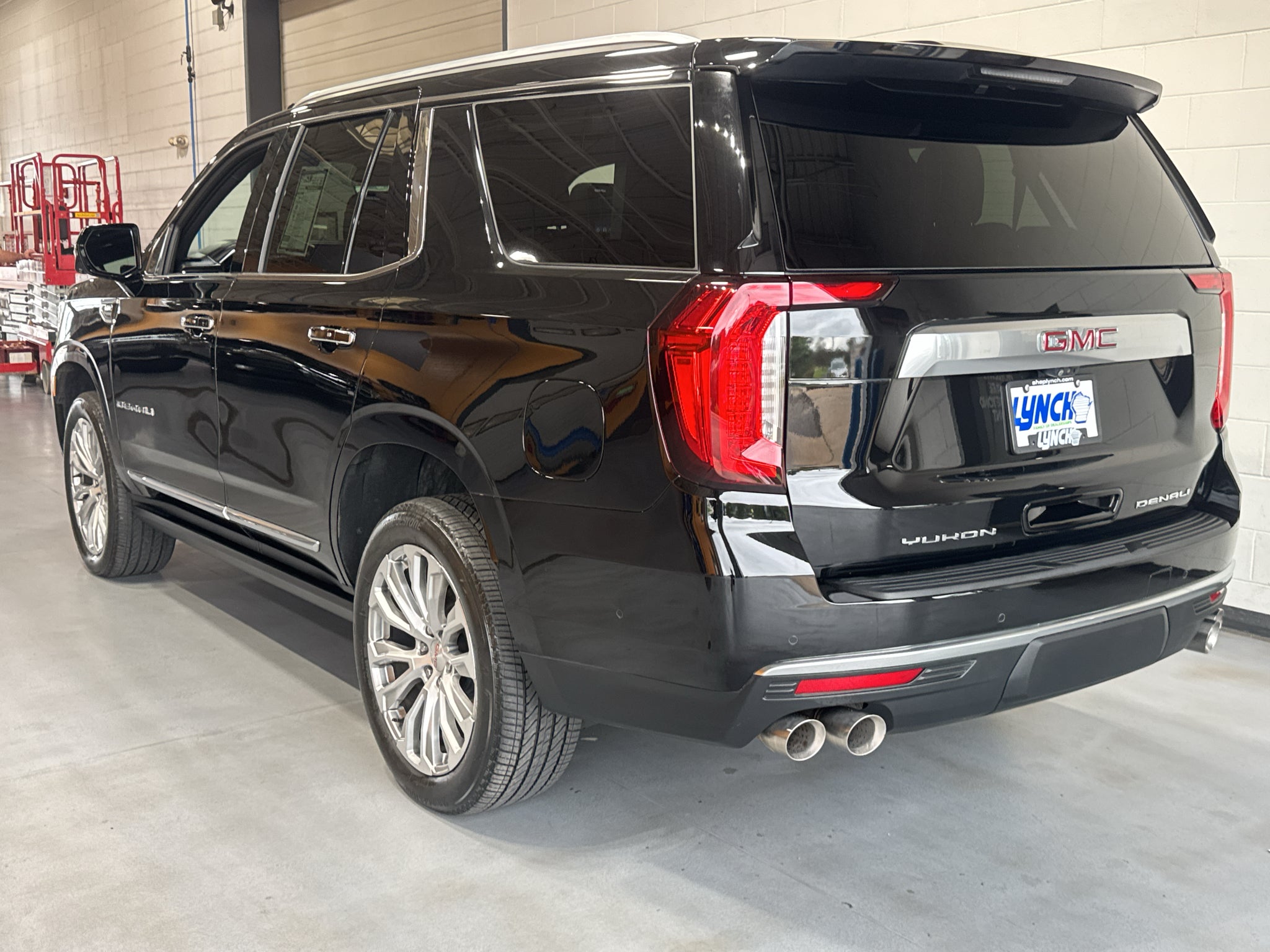 2023 GMC Yukon Denali