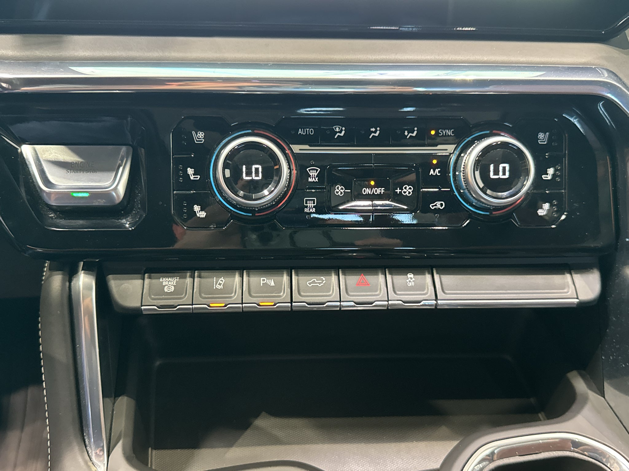 2024 GMC Sierra 3500 HD Denali Ultimate DRW