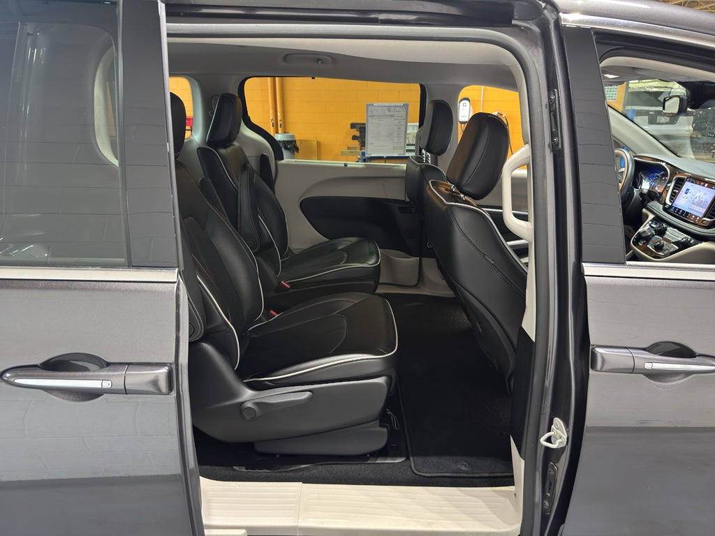 2021 Chrysler Pacifica Hybrid Limited