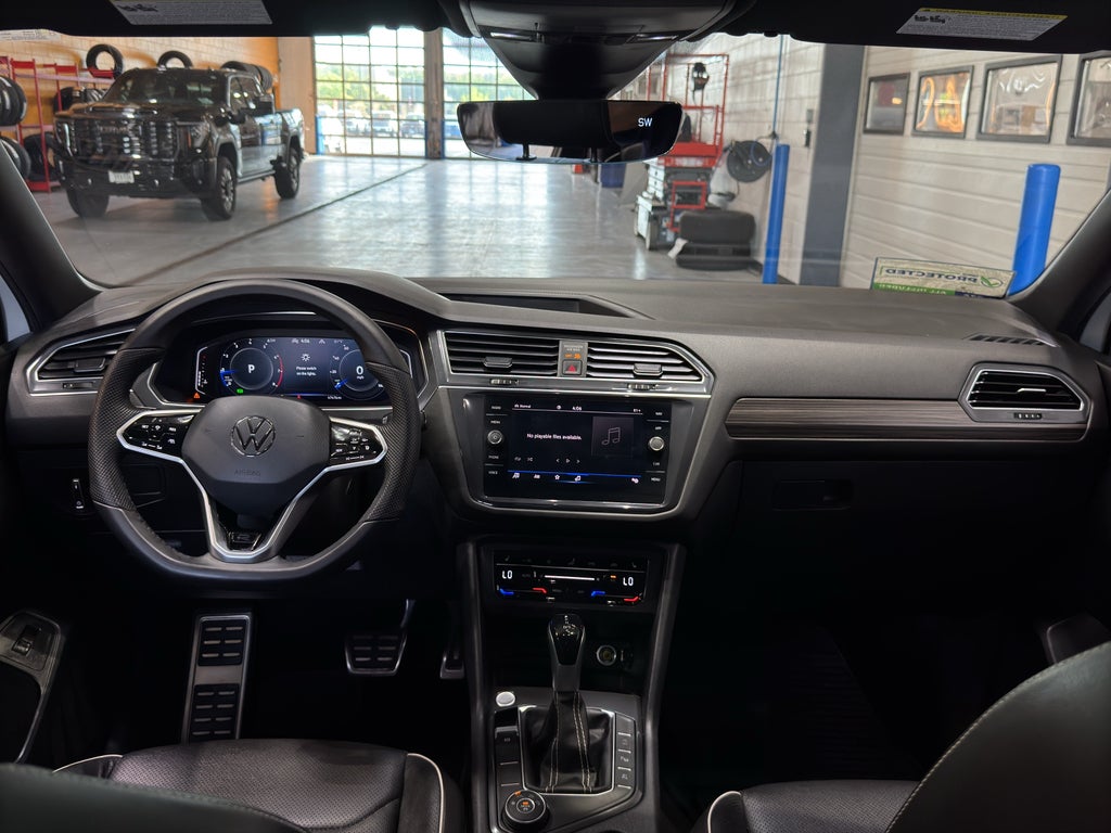 2022 Volkswagen Tiguan SEL R-Line